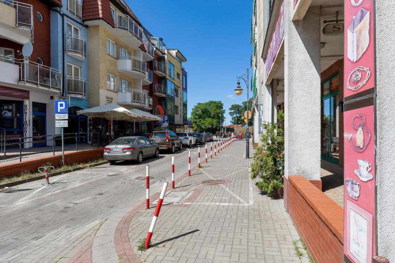 Port Kolobrzeg Cicha Street By Jantar Apartamenty Kolobrzeg Bagian luar foto