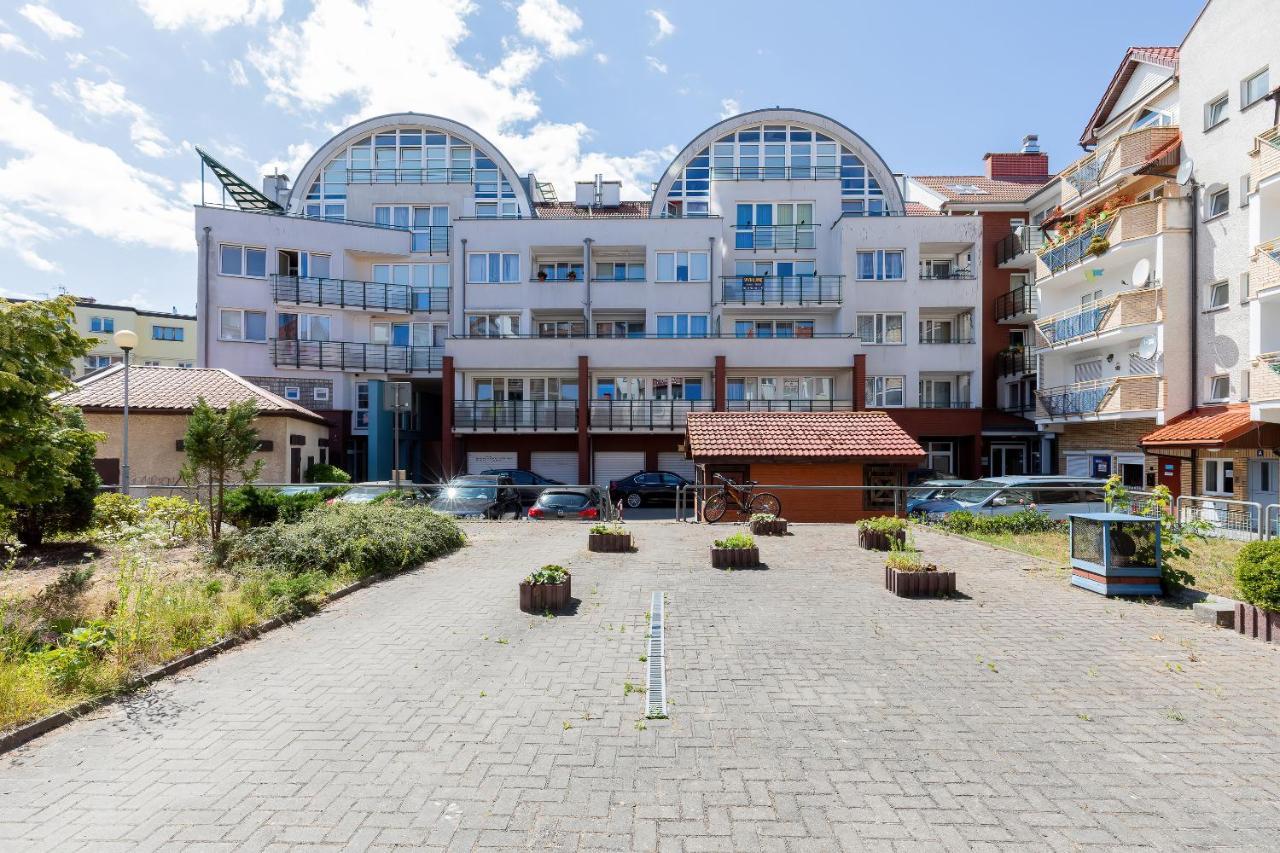 Port Kolobrzeg Cicha Street By Jantar Apartamenty Kolobrzeg Bagian luar foto