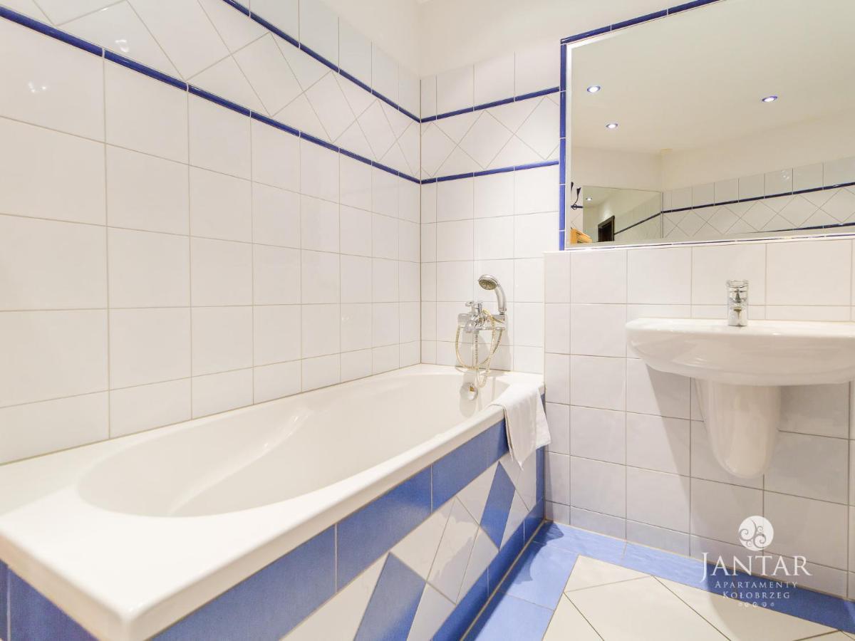 Port Kolobrzeg Cicha Street By Jantar Apartamenty Kolobrzeg Bagian luar foto